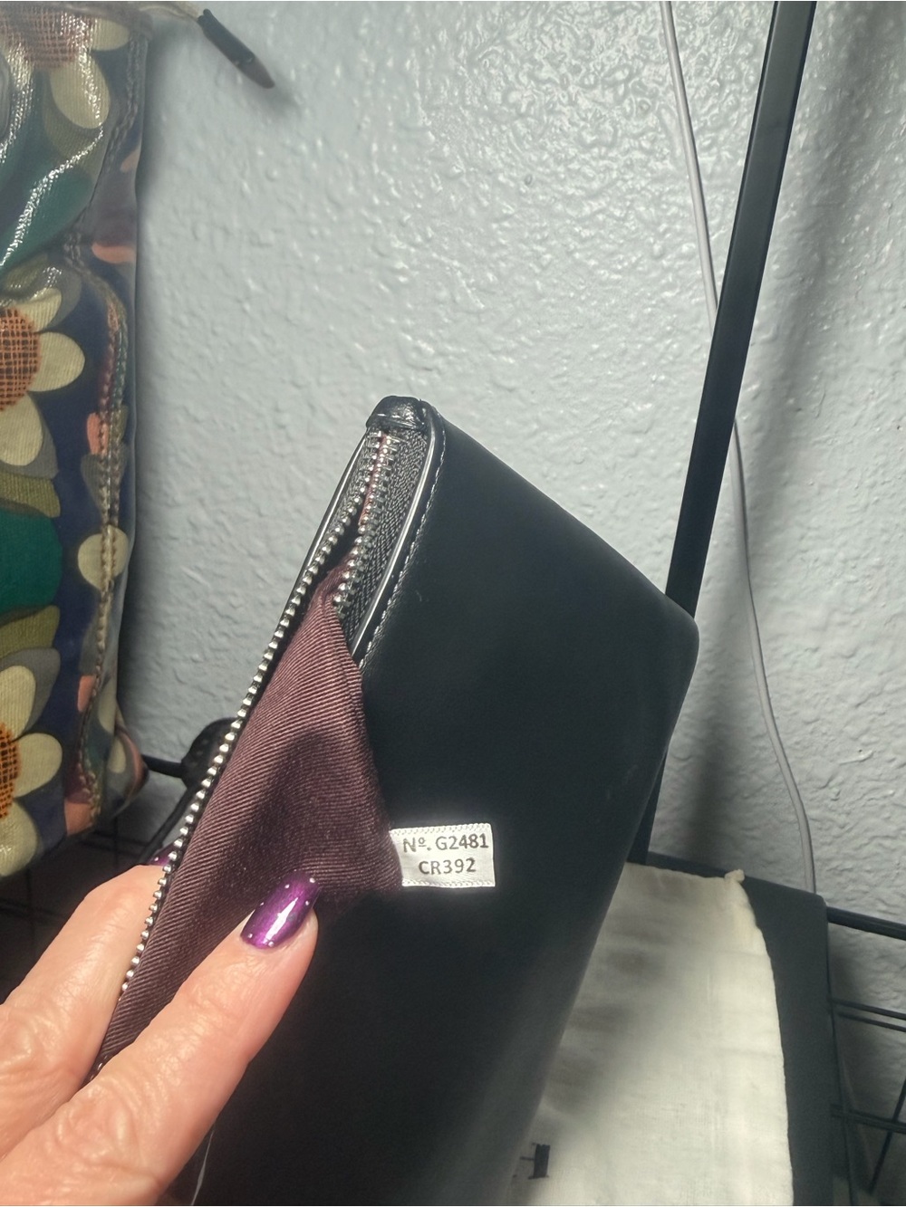 Coach Signature C Large Wristlet Pouch Black Calf Leather - Picture 8 of 8